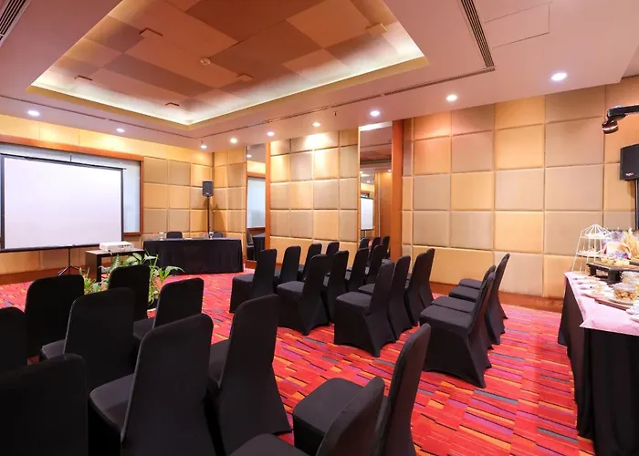 Quest Hotel Simpang Lima - Semarang By Aston