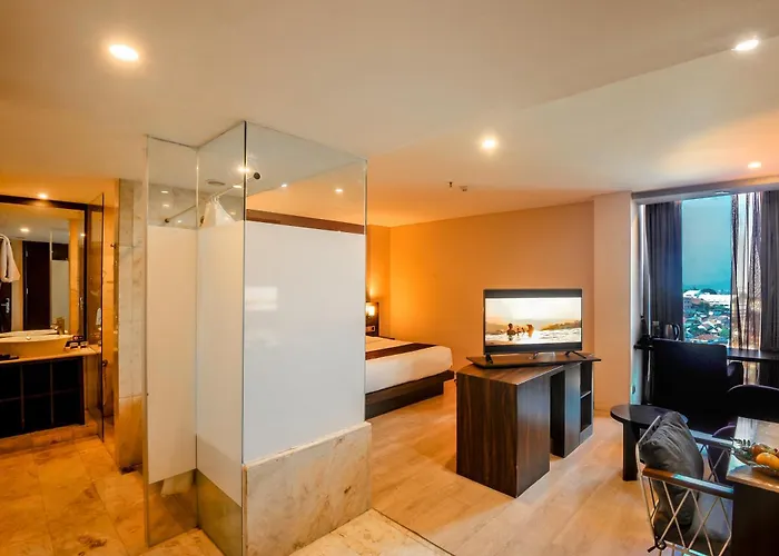 Grand Edge Hotel Semarang